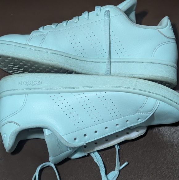 ADIDAS Advantage TENNIS SHOES Pastel AQUA BLUE Size 7 - Picture 2 of 6